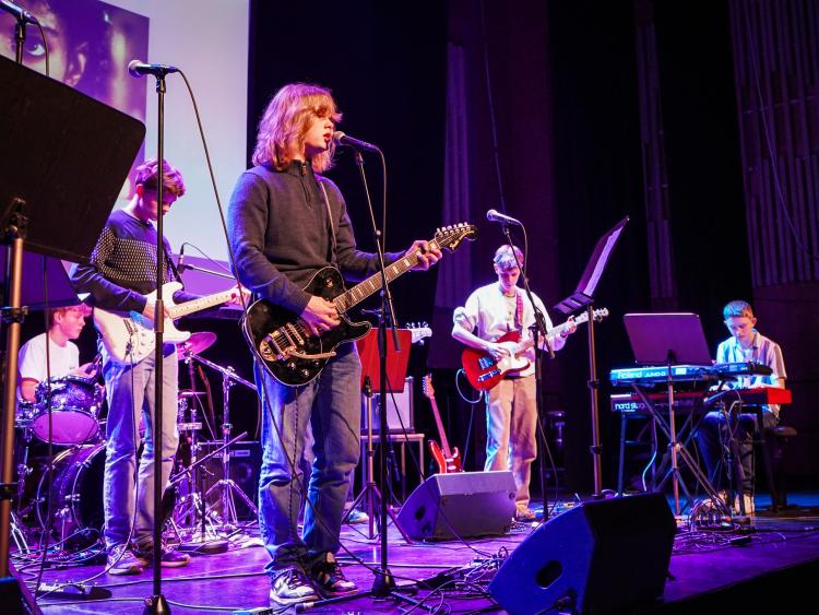 Electric Earth og Vocal Chords til 80'er koncert